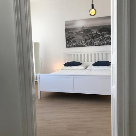 New • City-Park Apartment In The Vienna Center. Exterior photo