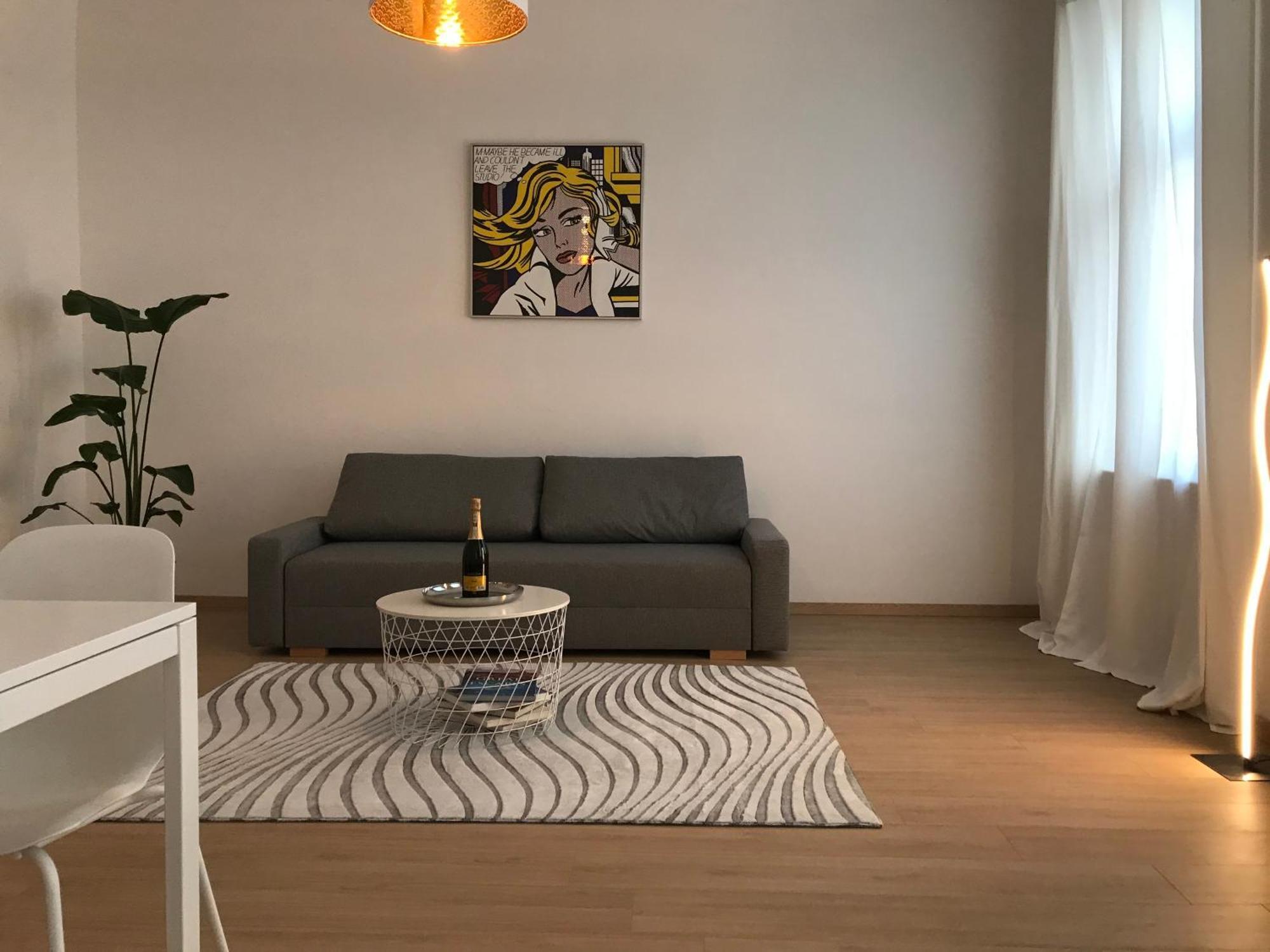 New • City-Park Apartment In The Vienna Center. Exterior photo